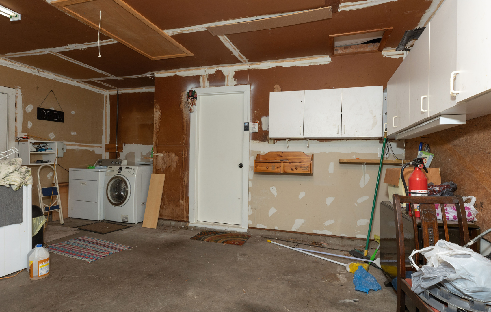 Washer Dryer Station Before